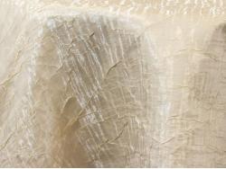 Iridescent Crush Ivory 